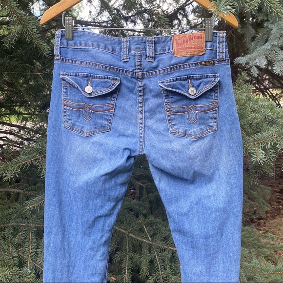 SOFT! Lucky Brand Bootcut Jeans - Picture 11 of 16